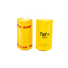 Cargar imagen en el visor de la galería, Kodak Tri X Pan ISO 320 - 120
